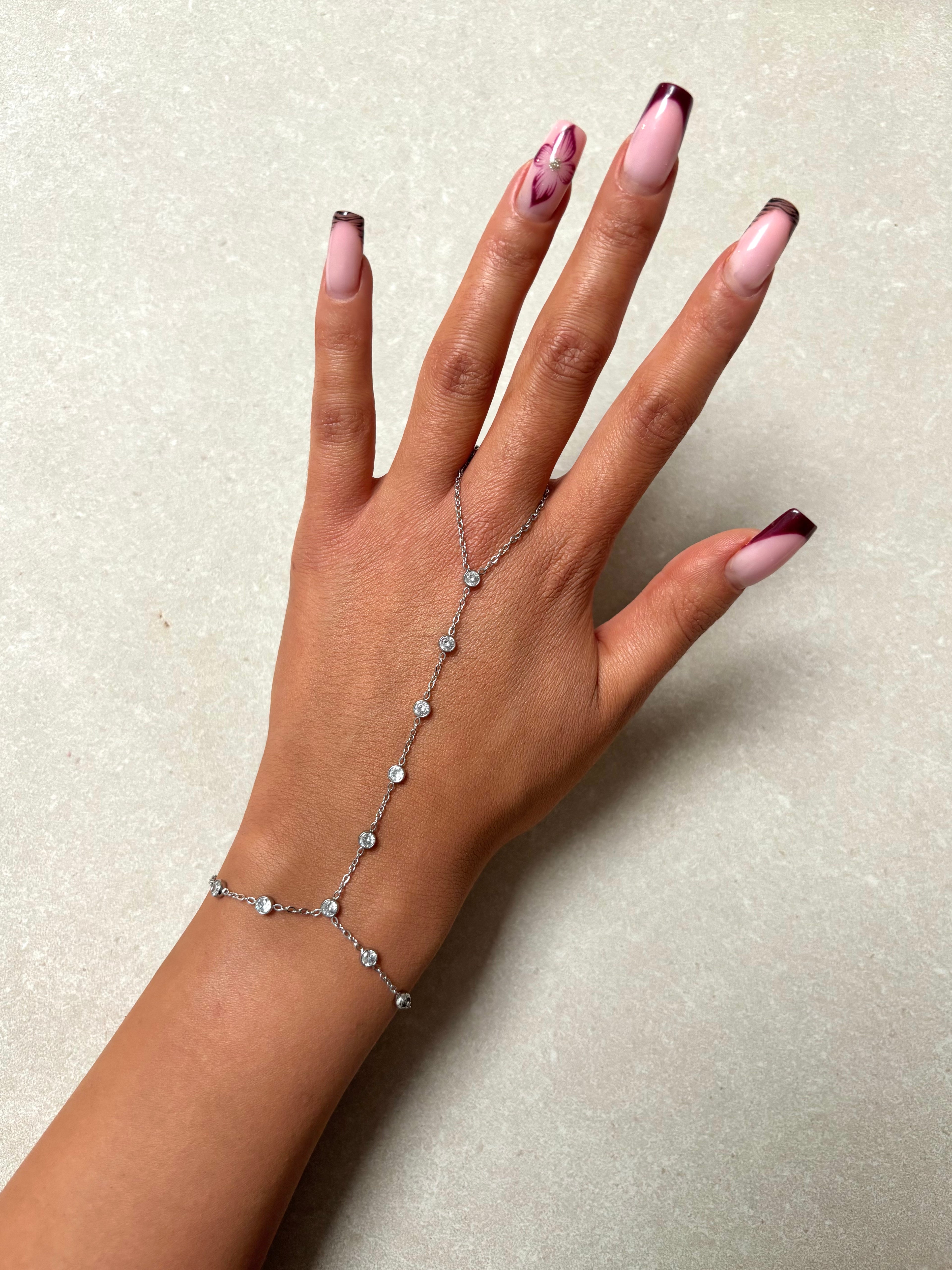 CHAÎNE DE MAIN TIANA