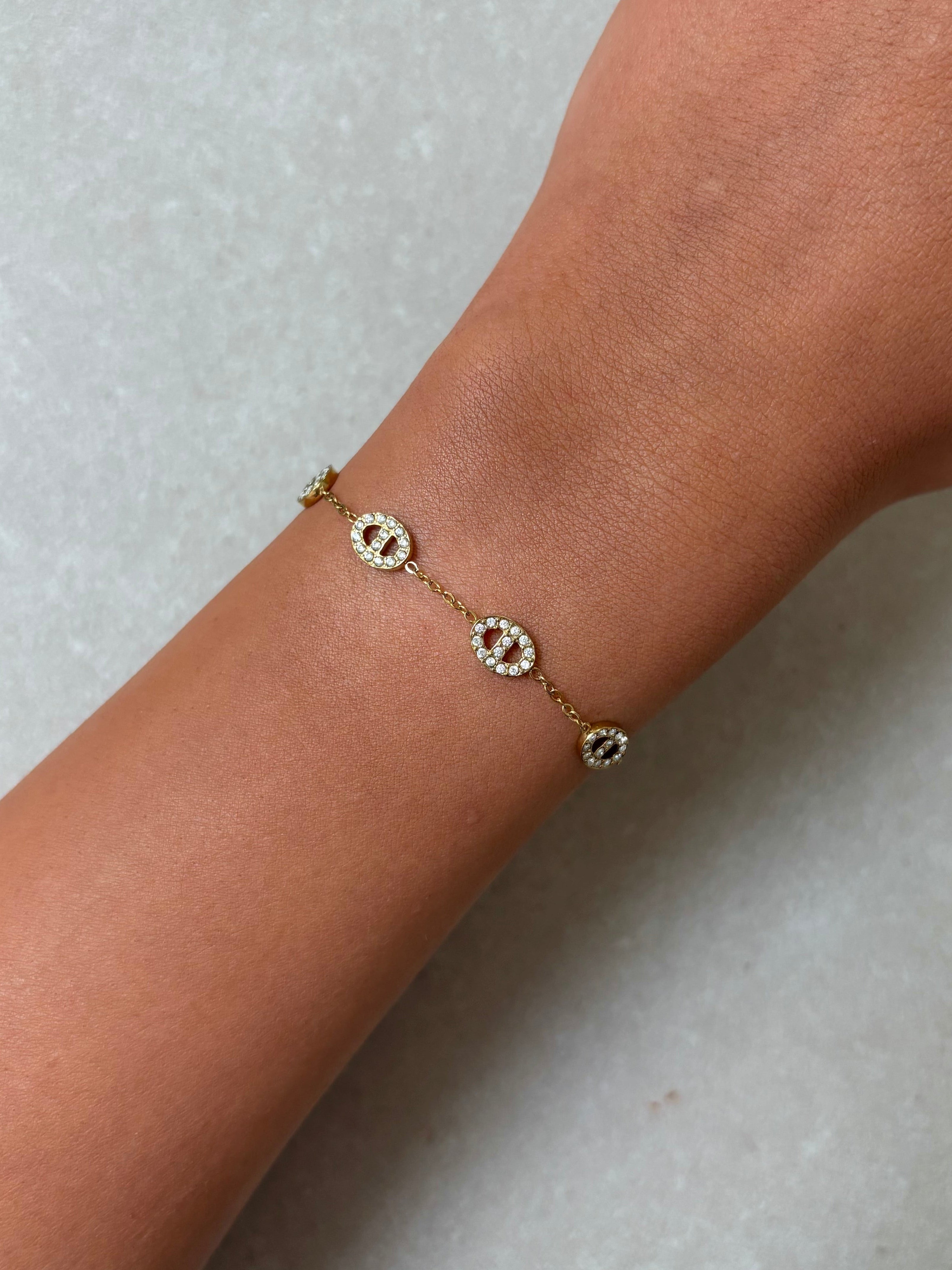 Bracelet Pour Femme Doré Ouxayapl - Bijou Fin Et élégant Pour Le Quotidien Ou Les Occasions