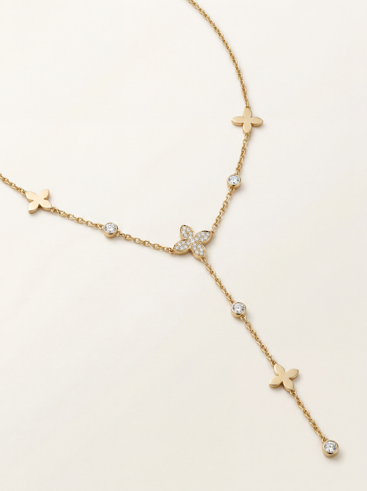 COLLIER ÉVA