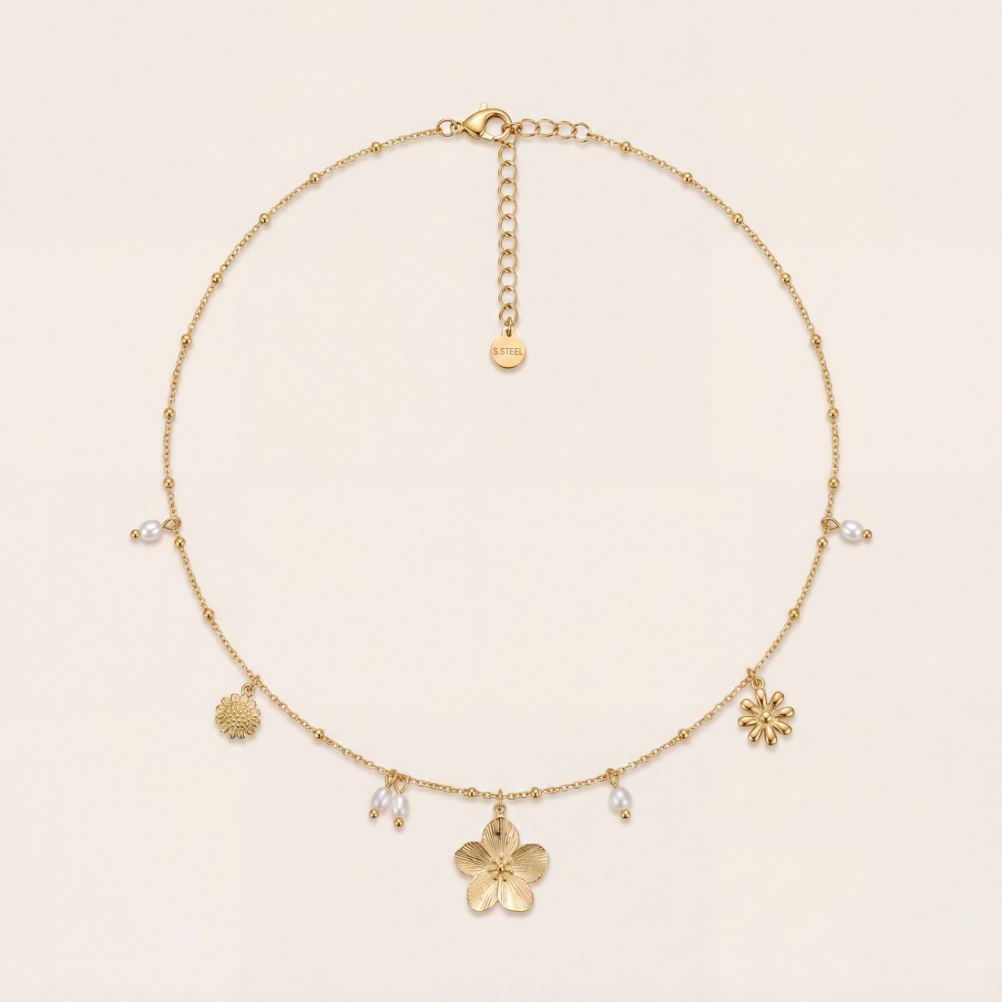 COLLIER OYA