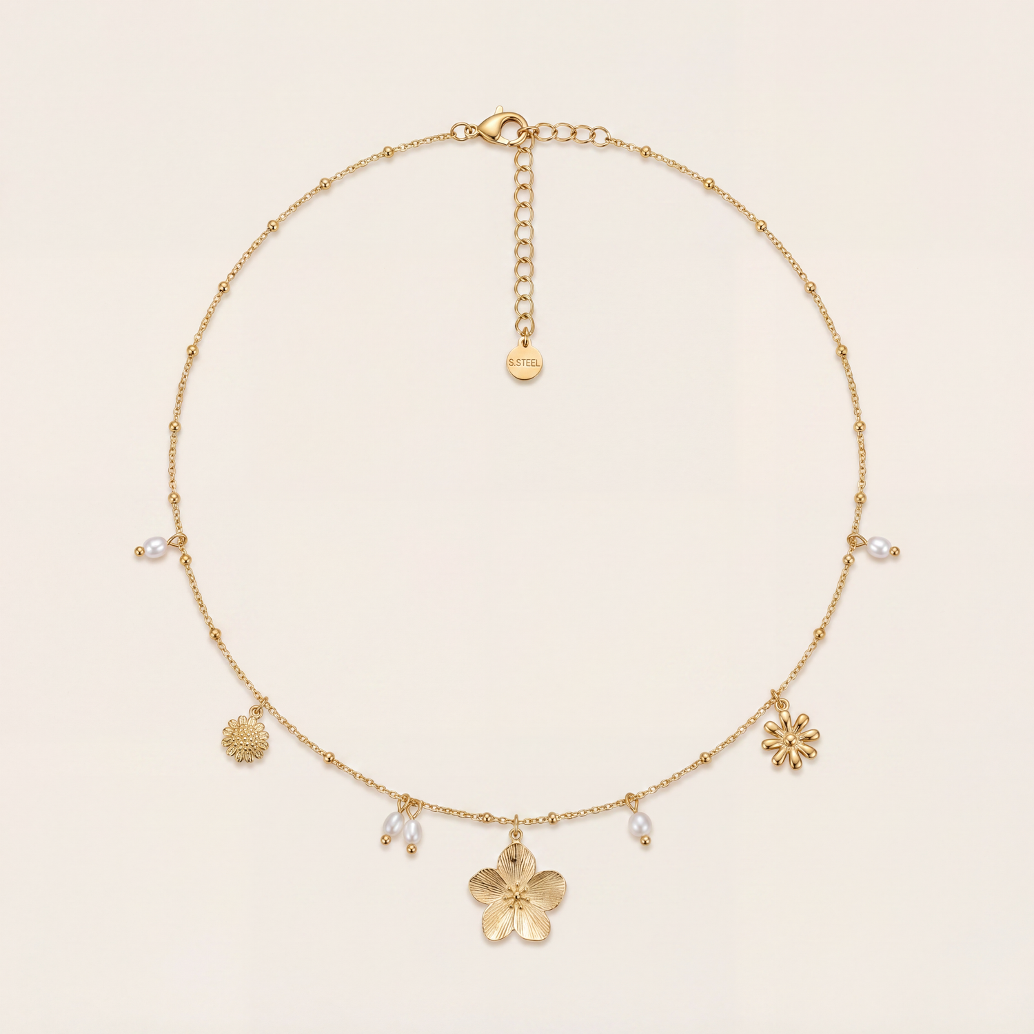 COLLIER OYA