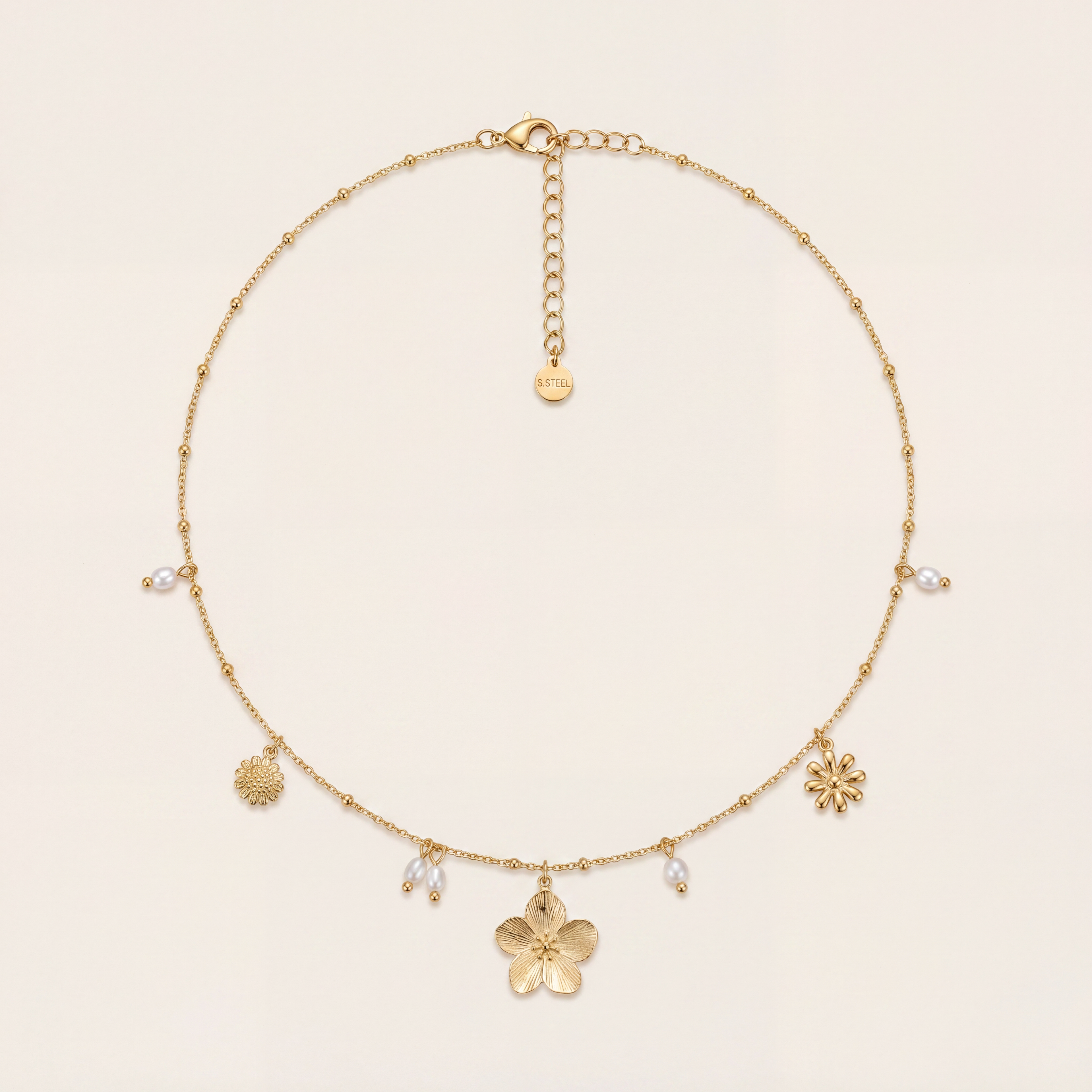 COLLIER OYA