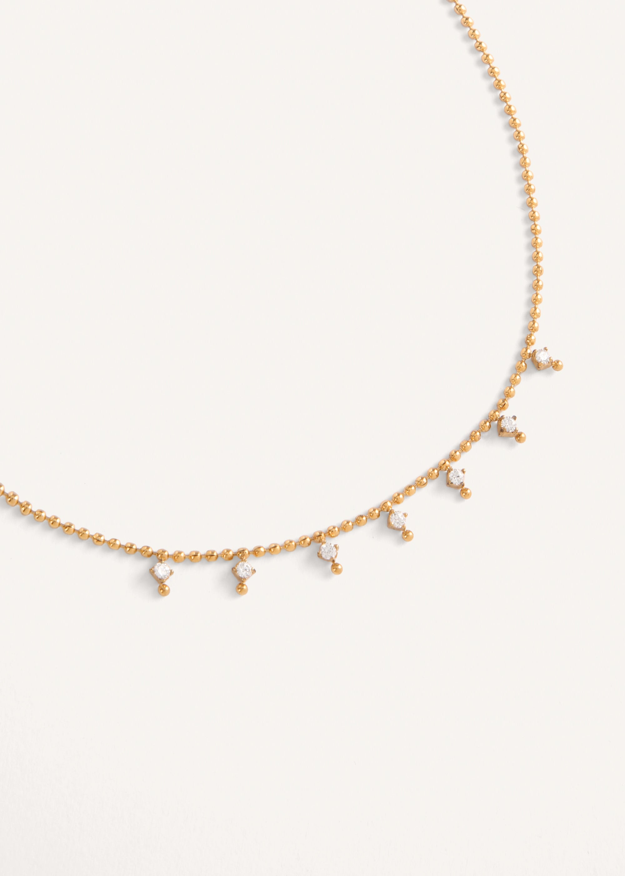 COLLIER IVY